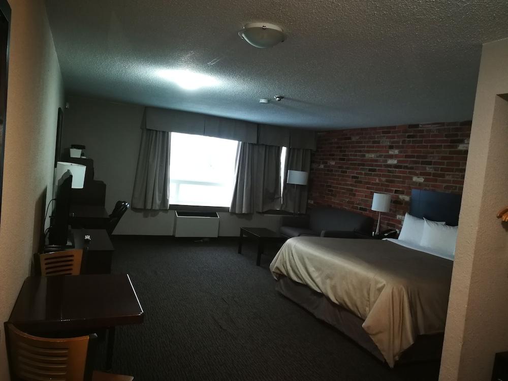 Super 8 By Wyndham Timmins On Hotel Eksteriør billede